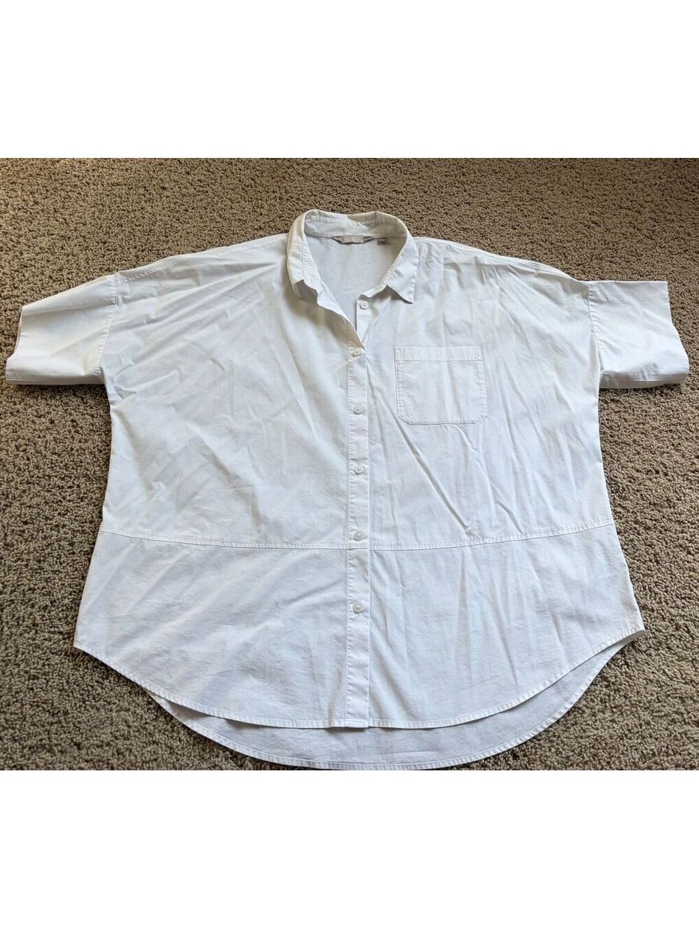 Women's Athleta Medium oversized shirt white short sleeve relaxed fit